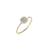 Anello con pavè di diamanti bianchi su quadrato in oro giallo