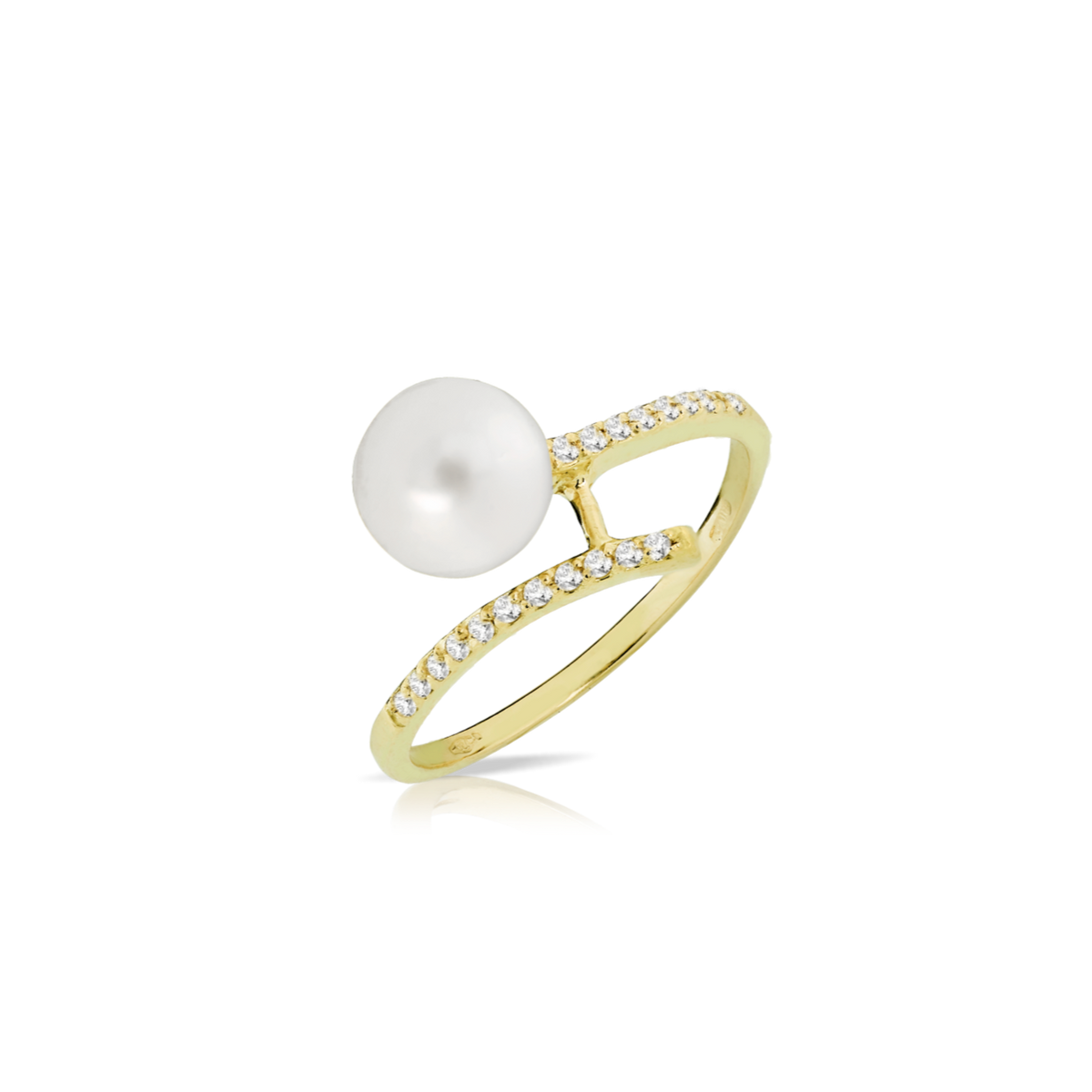 Anello in oro 18 kt con perla centrale e diamanti bianchi